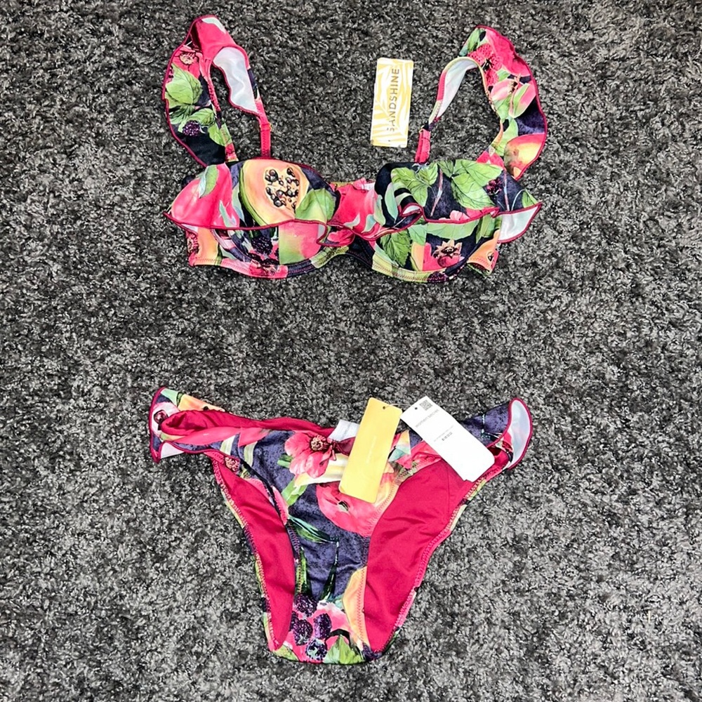 Women’secret floral & fruity bikini| bikini top size: 34C |bikini bottom size: S